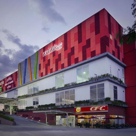 Amaris Hotel Ponorogo Εξωτερικό φωτογραφία