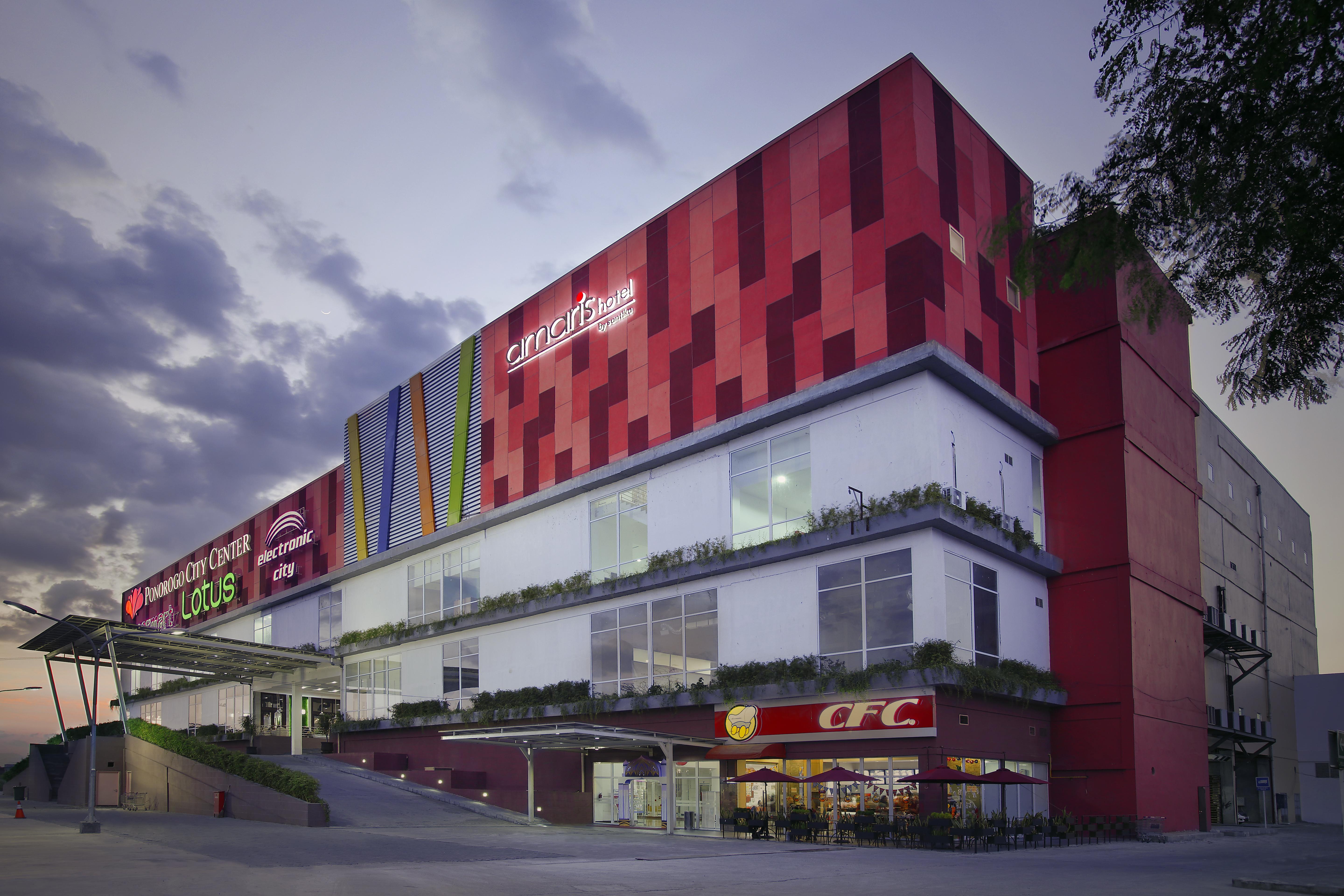 Amaris Hotel Ponorogo Εξωτερικό φωτογραφία